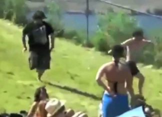 Online Marketing 101 Required Viewing: “The First Follower”